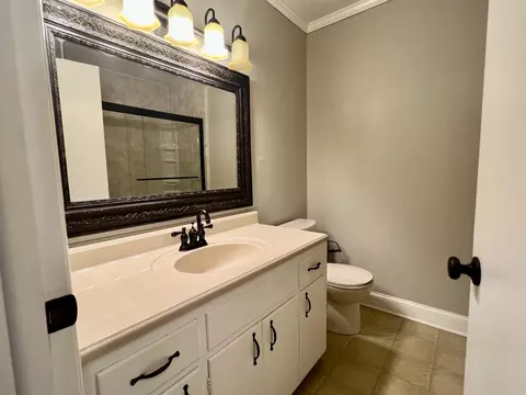Bath - 2535 Sandra Dr, Augusta, GA 30906 photo 1 of 3