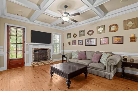 Living - 2516 Laurel Dr, Evans, GA 30809 photo 1 of 3