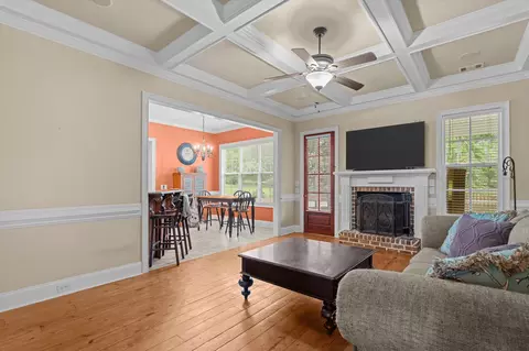 Living - 2516 Laurel Dr, Evans, GA 30809 photo 3 of 3