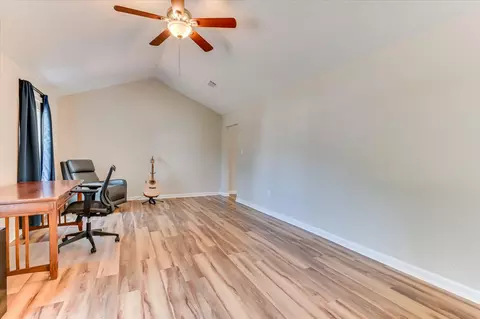 Living - 2015 Bridgewater Dr, Augusta, GA 30907 photo 6 of 6