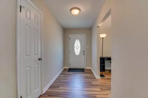 Entry Way - 2015 Bridgewater Dr, Augusta, GA 30907 photo 1 of 2