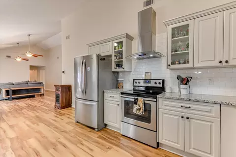 Kitchen - 2015 Bridgewater Dr, Augusta, GA 30907 photo 3 of 3