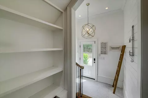 Entry Way - 645 Emerald Xing, Evans, GA 30809 photo 6 of 10