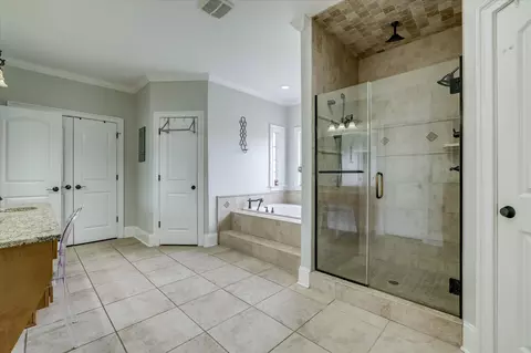 Bath - 645 Emerald Xing, Evans, GA 30809 photo 4 of 8
