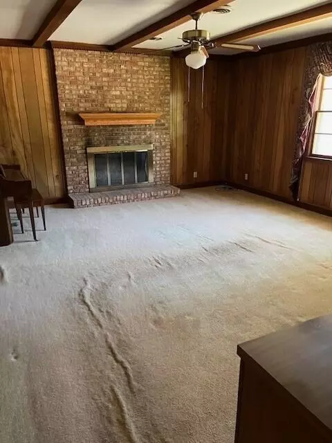Living - 218 Stephens Rd, Martinez, GA 30907 photo 1 of 2