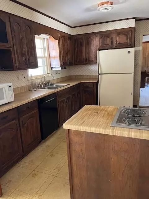 Kitchen - 218 Stephens Rd, Martinez, GA 30907 photo 1 of 1