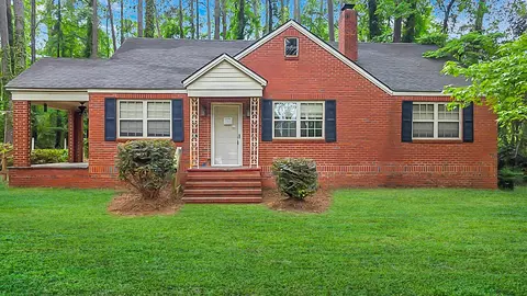 819 Hillcrest Dr, Thomson, GA 30824