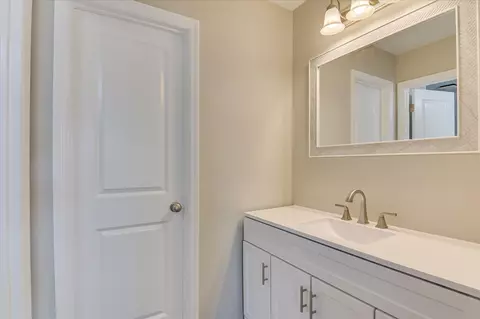 Bath - 4599 Hickory Dr, Evans, GA 30809 photo 1 of 8