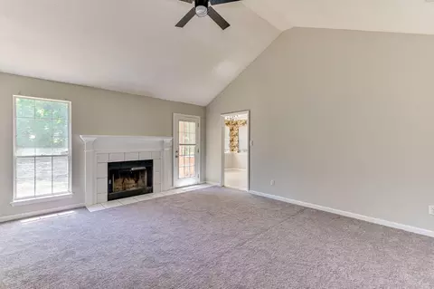 Living - 3009 Mabus Dr, Augusta, GA 30909 photo 1 of 3