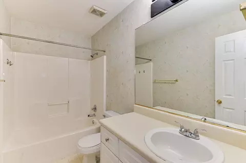 Bath - 3009 Mabus Dr, Augusta, GA 30909 photo 3 of 3