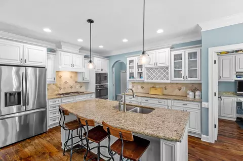Kitchen - 845 Glencoe Way, Evans, GA 30809 photo 2 of 5