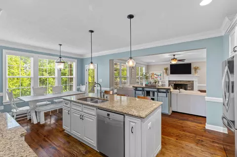 Kitchen - 845 Glencoe Way, Evans, GA 30809 photo 4 of 5