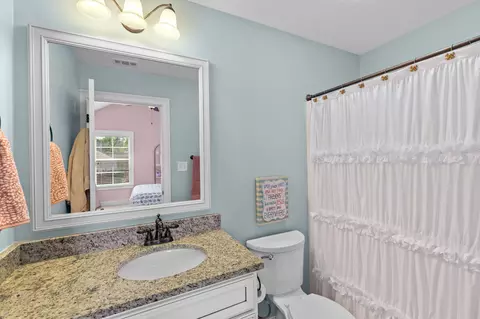 Bath - 845 Glencoe Way, Evans, GA 30809 photo 4 of 6