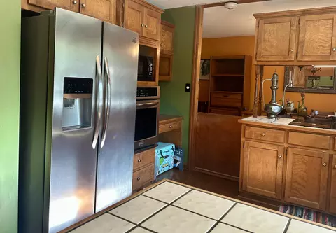 Kitchen - 340 Oakleaf Ct, Martinez, GA 30907 photo 3 of 3