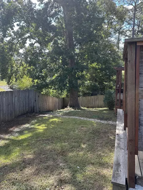 Exterior - 340 Oakleaf Ct, Martinez, GA 30907 photo 5 of 8
