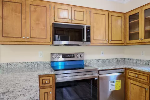 Kitchen - 312 Scarlett Ct, Evans, GA 30809 photo 3 of 5