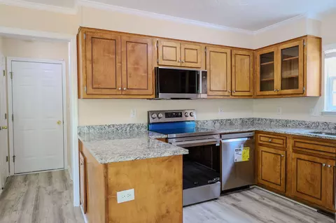 Kitchen - 312 Scarlett Ct, Evans, GA 30809 photo 2 of 5
