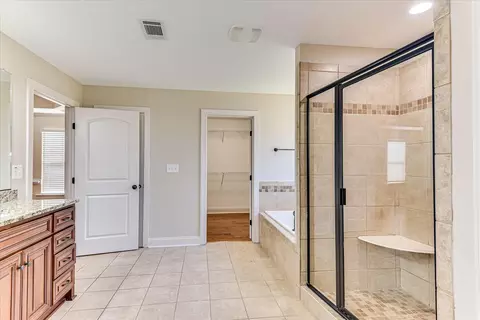 Bath - 514 Hardwick Ct, Evans, GA 30809 photo 5 of 9