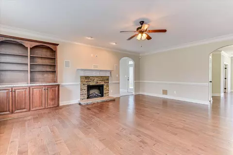 Living - 514 Hardwick Ct, Evans, GA 30809 photo 4 of 12