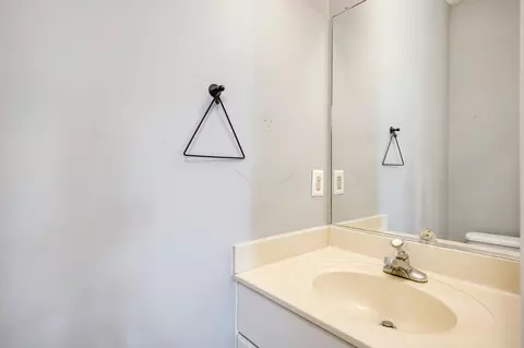 Bath - 4465 Andover Dr, Evans, GA 30809 photo 3 of 4