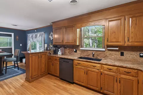 Kitchen - 219 Windy Cir, Mccormick, SC 29835 photo 3 of 6