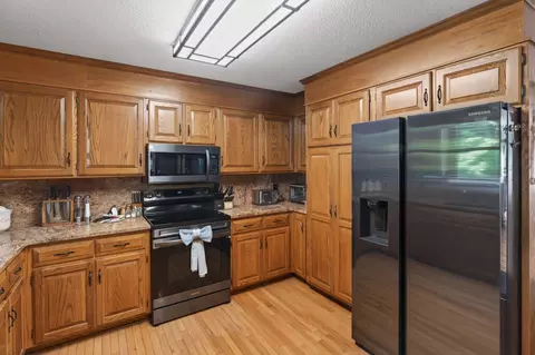 Kitchen - 219 Windy Cir, Mccormick, SC 29835 photo 6 of 6