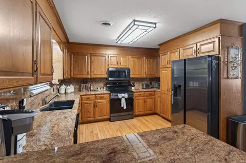 Kitchen - 219 Windy Cir, Mccormick, SC 29835 photo 5 of 6