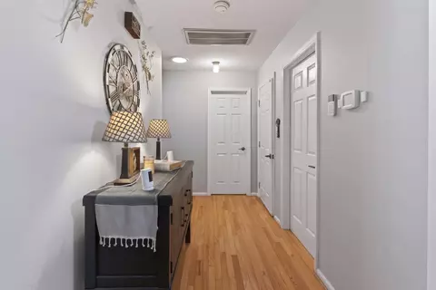 Entry Way - 219 Windy Cir, Mccormick, SC 29835 photo 4 of 8
