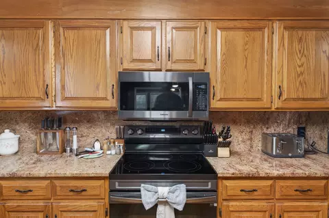 Kitchen - 219 Windy Cir, Mccormick, SC 29835 photo 2 of 6