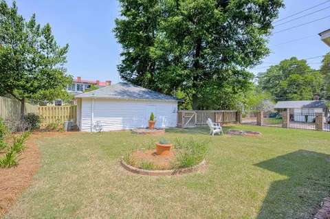Exterior - 2403 Wrightsboro Rd, Augusta, GA 30904 photo 7 of 9