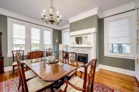 Dining - 2403 Wrightsboro Rd, Augusta, GA 30904 photo 2 of 3