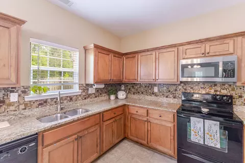 Kitchen - 816 Oshields Ct, Augusta, GA 30907 photo 2 of 3