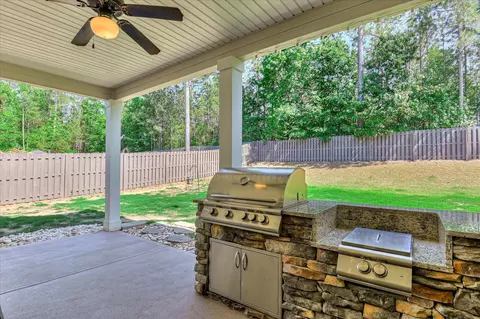 Exterior - 5762 Whispering Pines Way, Evans, GA 30809 photo 7 of 10