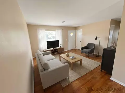 Living - 3014 Arcadia Ct, Augusta, GA 30906 photo 2 of 2