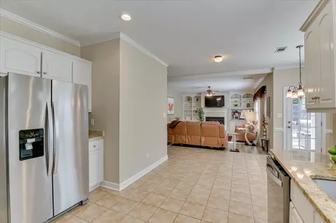 Kitchen - 1007 Dorset Ln, Evans, GA 30809 photo 2 of 3