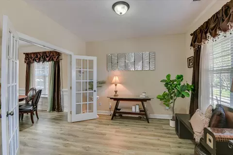 Entry Way - 1007 Dorset Ln, Evans, GA 30809 photo 4 of 5