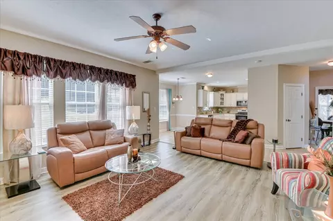 Living - 1007 Dorset Ln, Evans, GA 30809 photo 4 of 5