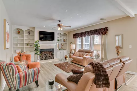 Living - 1007 Dorset Ln, Evans, GA 30809 photo 1 of 5