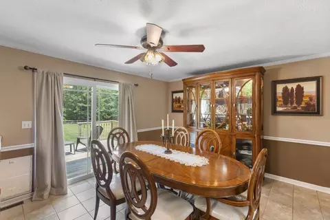 Dining - 460 Archie Ware Rd, Ridge Spring, SC 29129 photo 2 of 4
