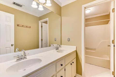 Bath - 2713 Boars Head Rd, Augusta, GA 30907 photo 4 of 4