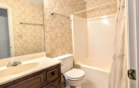 Bath - 4760 Maple Spring Ct, Martinez, GA 30907 photo 2 of 2