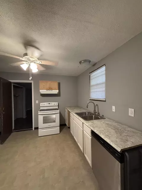 Kitchen - 411 Artmus St, Augusta, GA 30901 photo 2 of 2