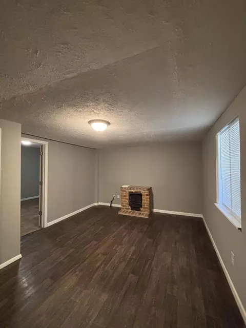 Living - 411 Artmus St, Augusta, GA 30901 photo 2 of 2