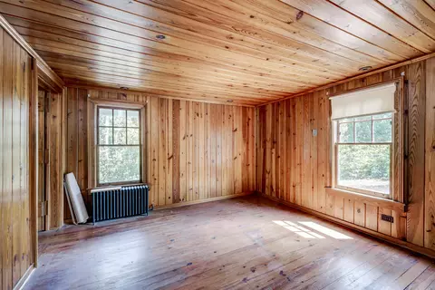 Bedroom - 3012 Walton Way, Augusta, GA 30909 photo 6 of 7