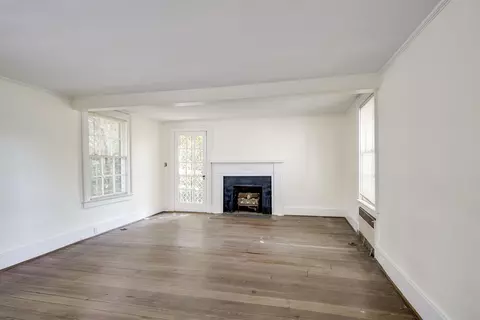 Living - 3012 Walton Way, Augusta, GA 30909 photo 3 of 4