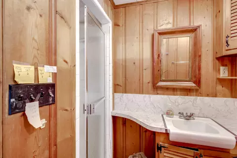 Bath - 3012 Walton Way, Augusta, GA 30909 photo 1 of 3