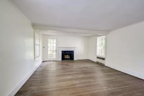 Living - 3012 Walton Way, Augusta, GA 30909 photo 4 of 4