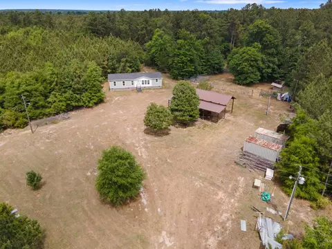 562 Boll Weevil Rd, Waynesboro, GA 30830