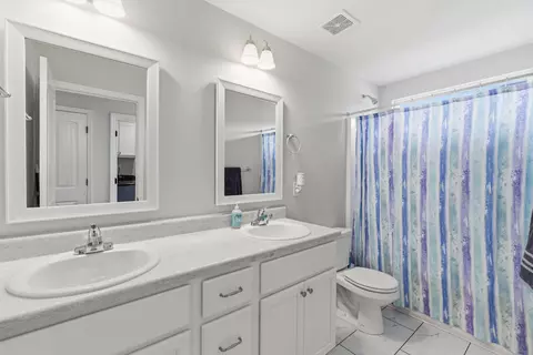 Bath - 942 Mulford Loop, Augusta, GA 30909 photo 5 of 5