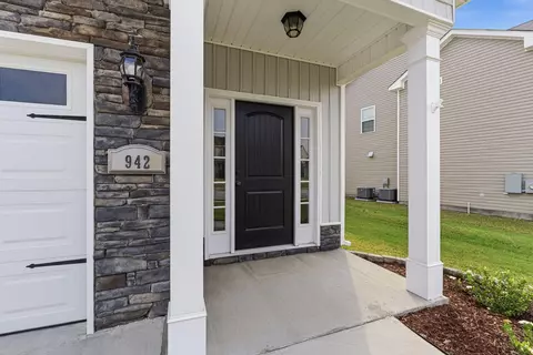 Exterior - 942 Mulford Loop, Augusta, GA 30909 photo 3 of 12